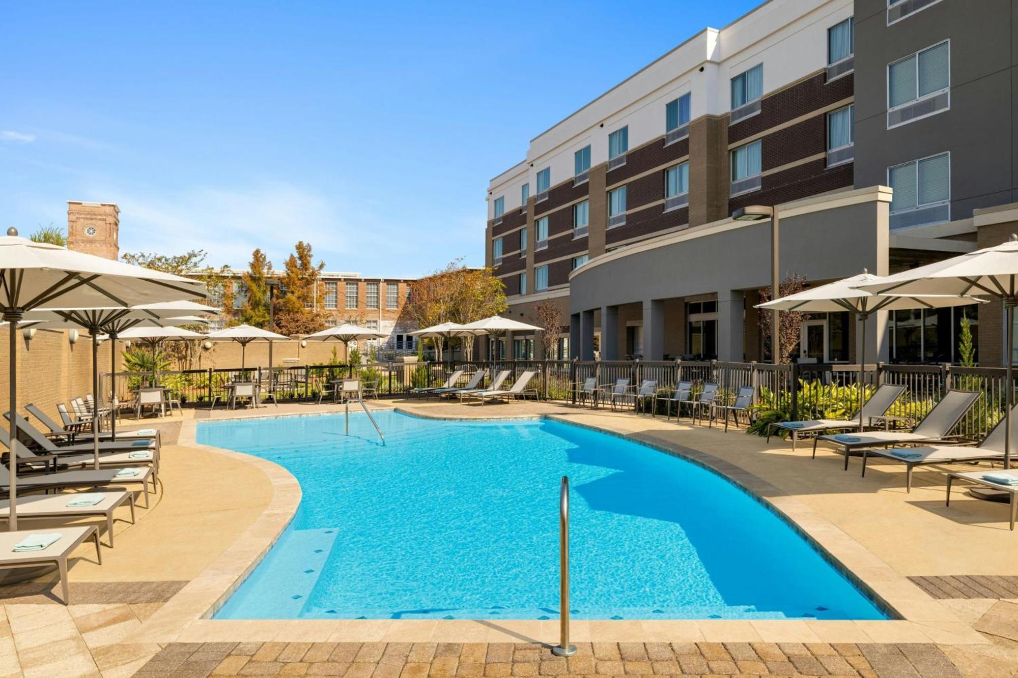 Courtyard By Marriott Starkville Msu At The Mill Conference Center Ngoại thất bức ảnh