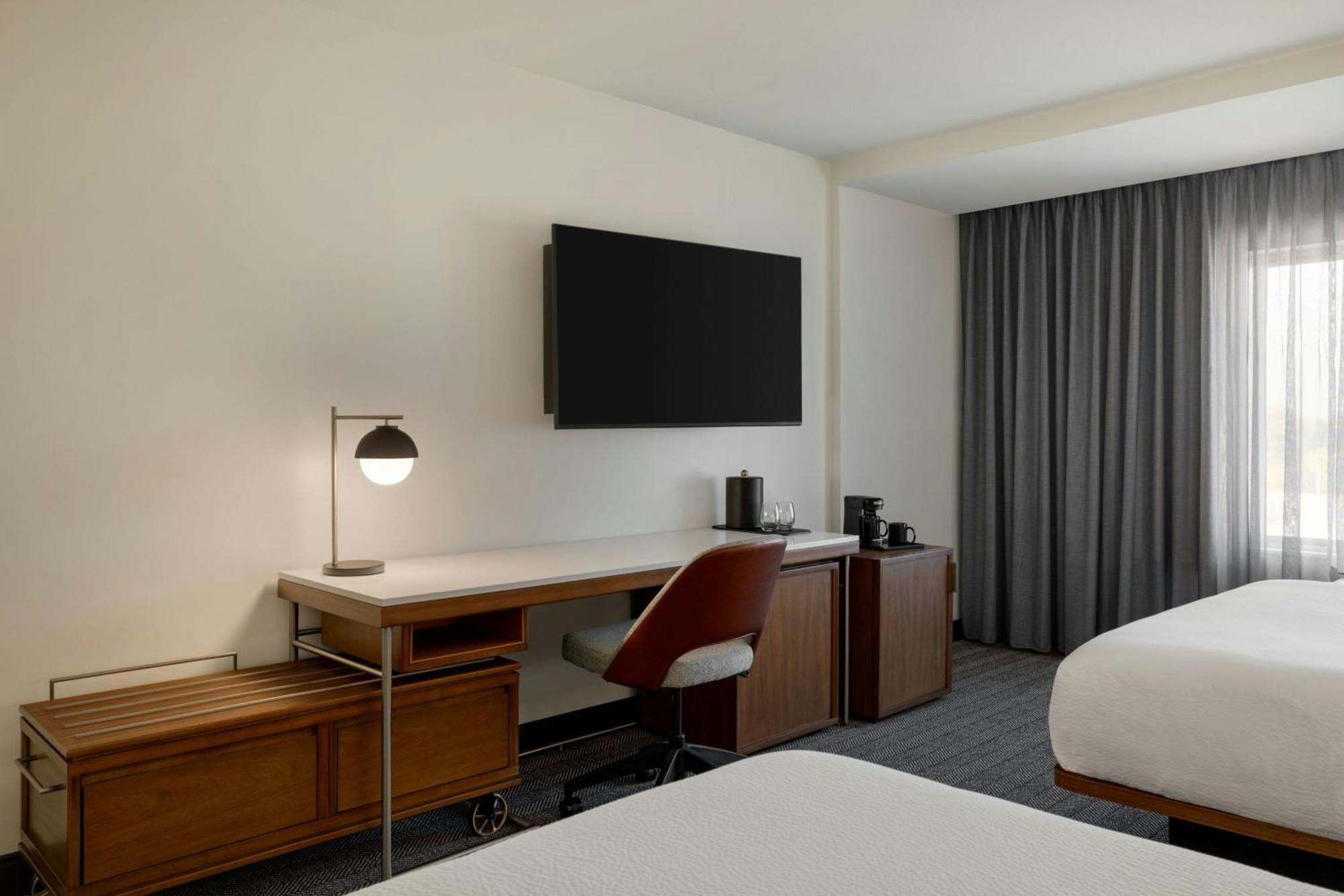 Courtyard By Marriott Starkville Msu At The Mill Conference Center Ngoại thất bức ảnh